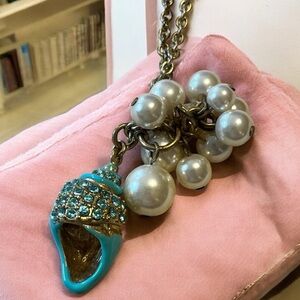 Beautiful Vintage Pearl and Turquoise Pendant Necklace